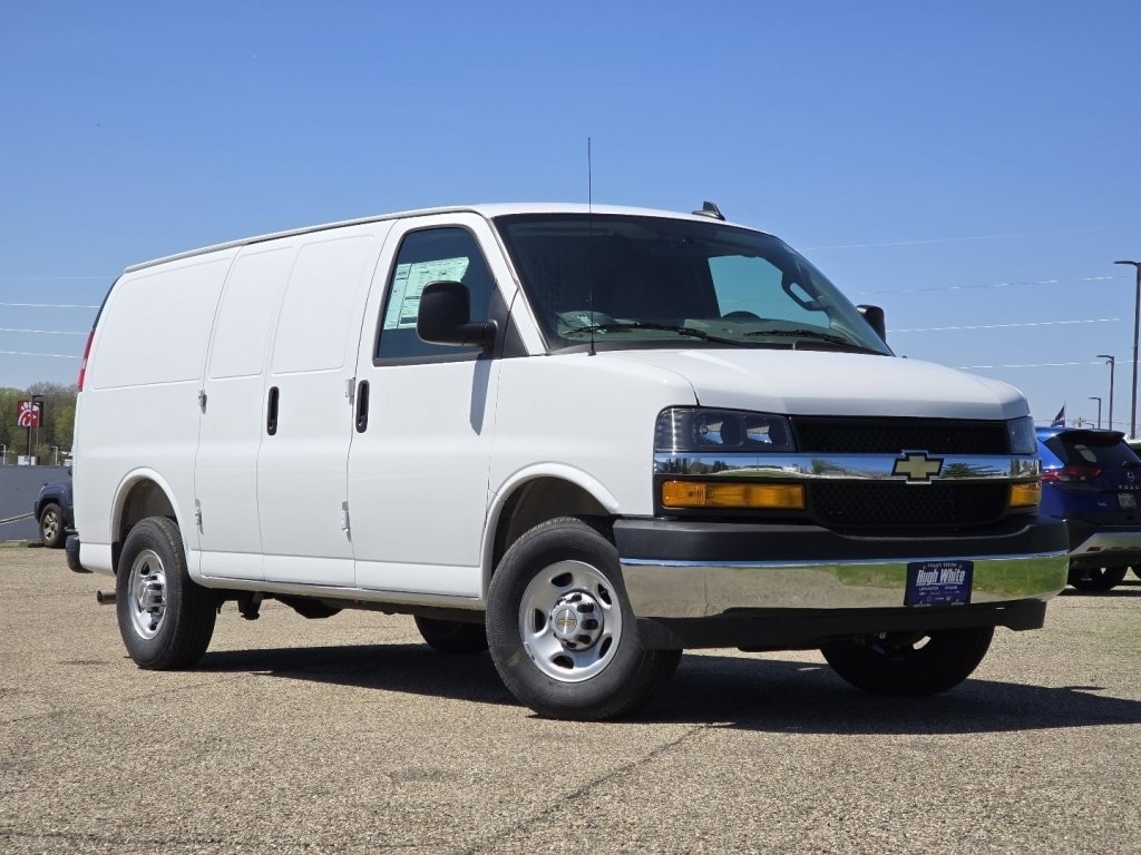 New 2026 Chevrolet Express 2500 w/ Driver Convenience Package RWD image 2