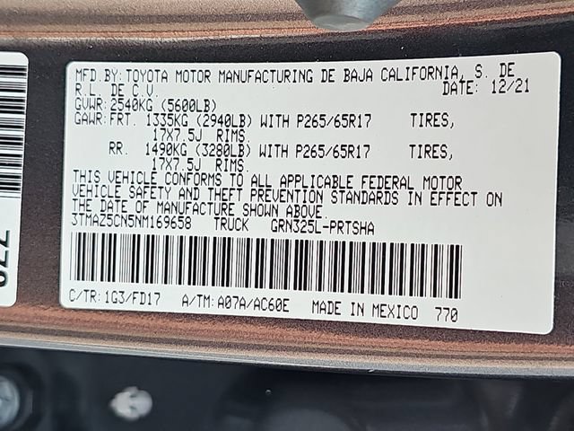 Used 2022 Toyota Tacoma TRD Sport w/ Technology Package RWD image 39