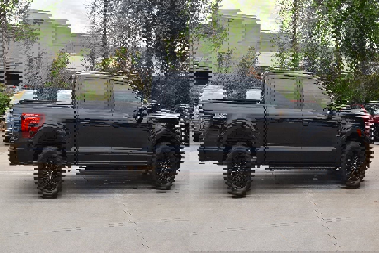 Certified 2025 Ford F150 Lariat w/ Equipment Group 501A Mid image 6