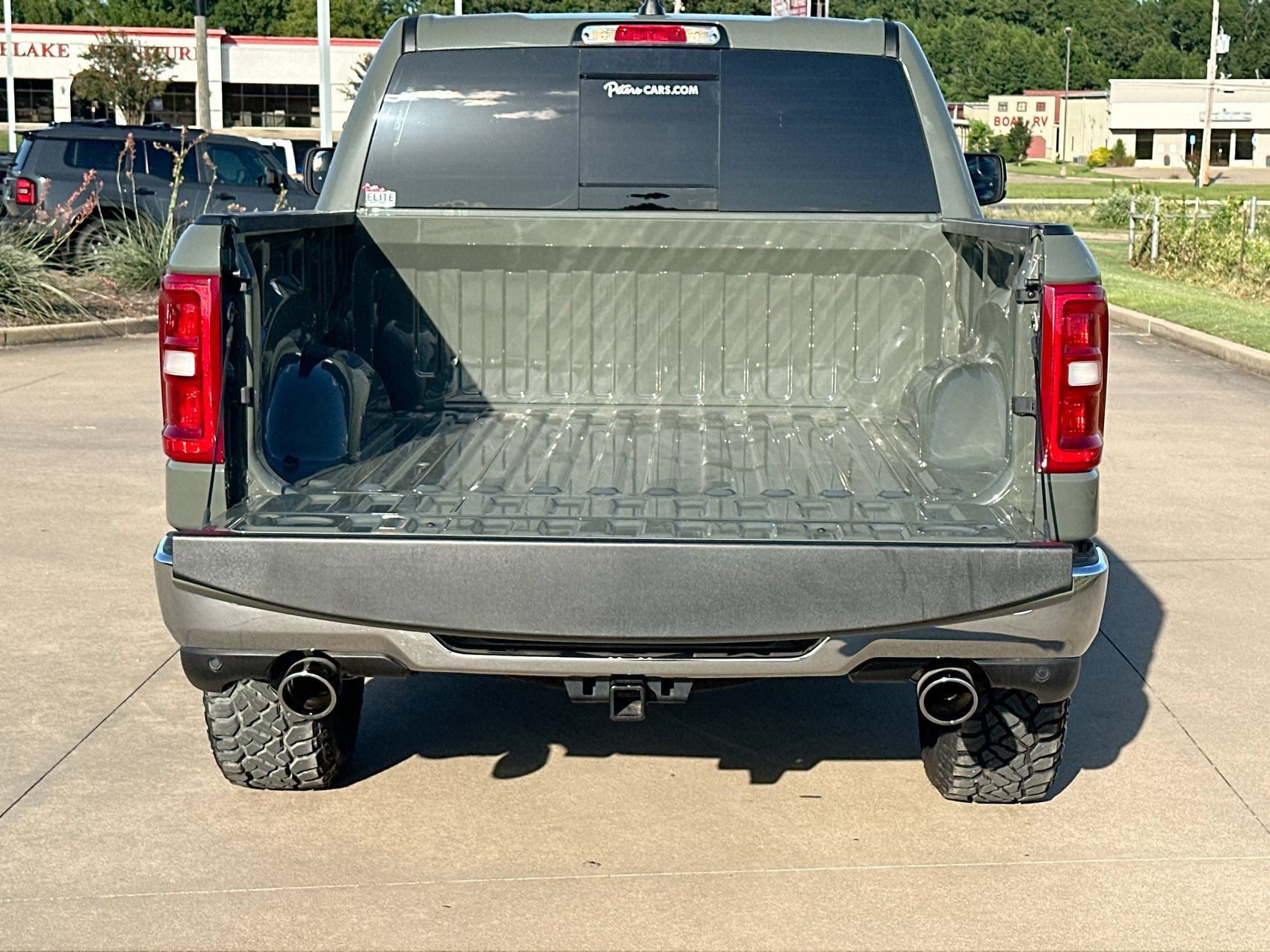 Used 2026 RAM 1500 Laramie AWD/4WD image 24