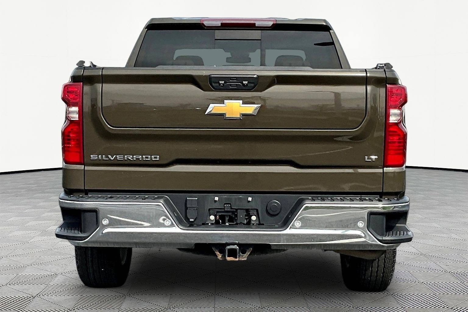 Used 2023 Chevrolet Silverado 1500 LT w/ Max Trailering Package image 5