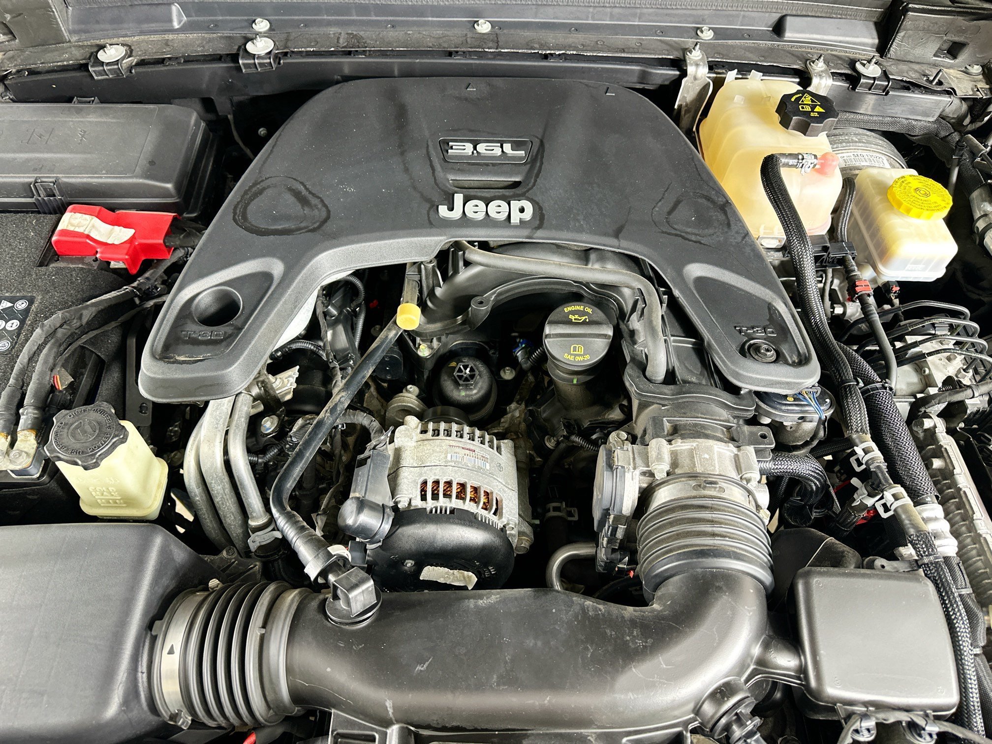 Used 2019 Jeep Wrangler Unlimited Sport S AWD/4WD image 13