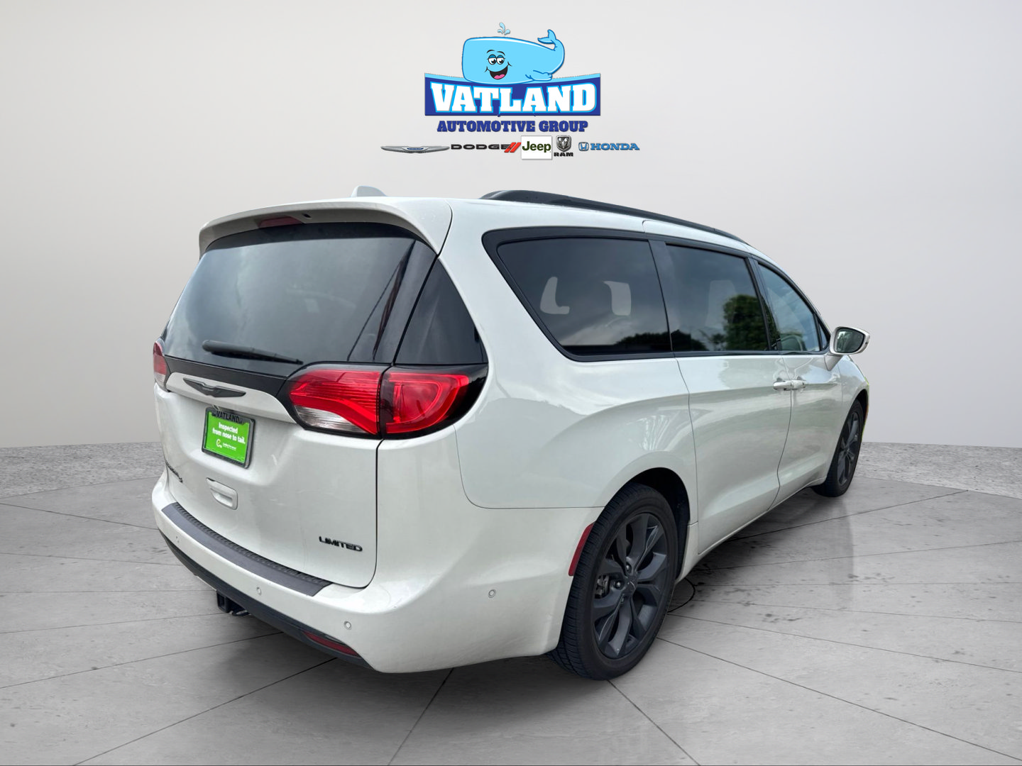Certified 2020 Chrysler Pacifica Limited FWD image 46