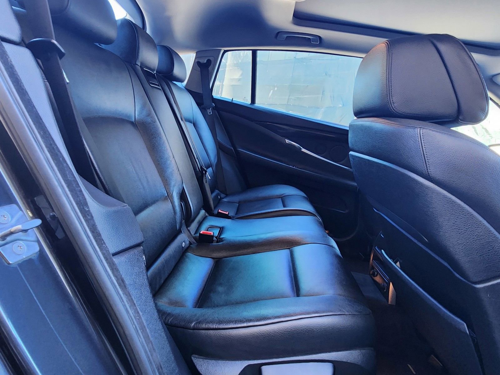 Used 2011 BMW 550i Gran Turismo image 50