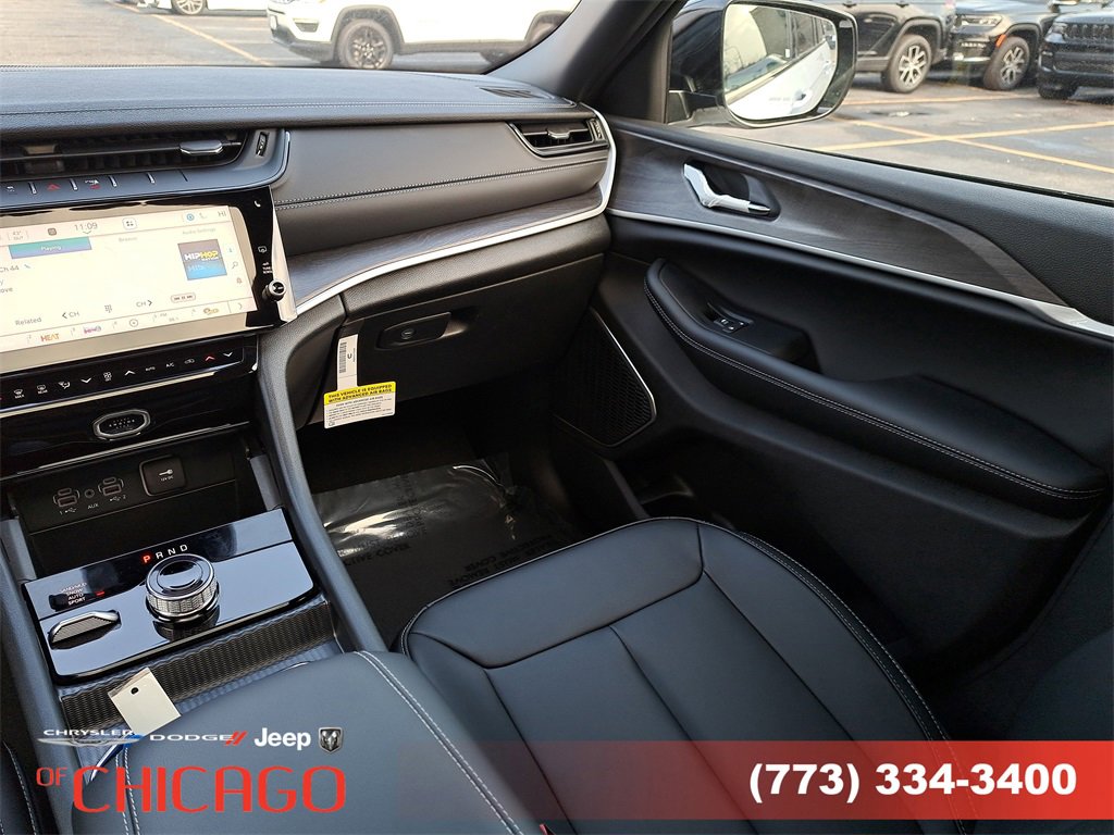 New 2026 Jeep Grand Cherokee Limited w/ Limited Altitude Package image 18