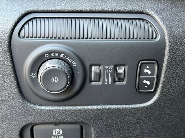 Certified 2024 Jeep Grand Wagoneer L 4WD image 23