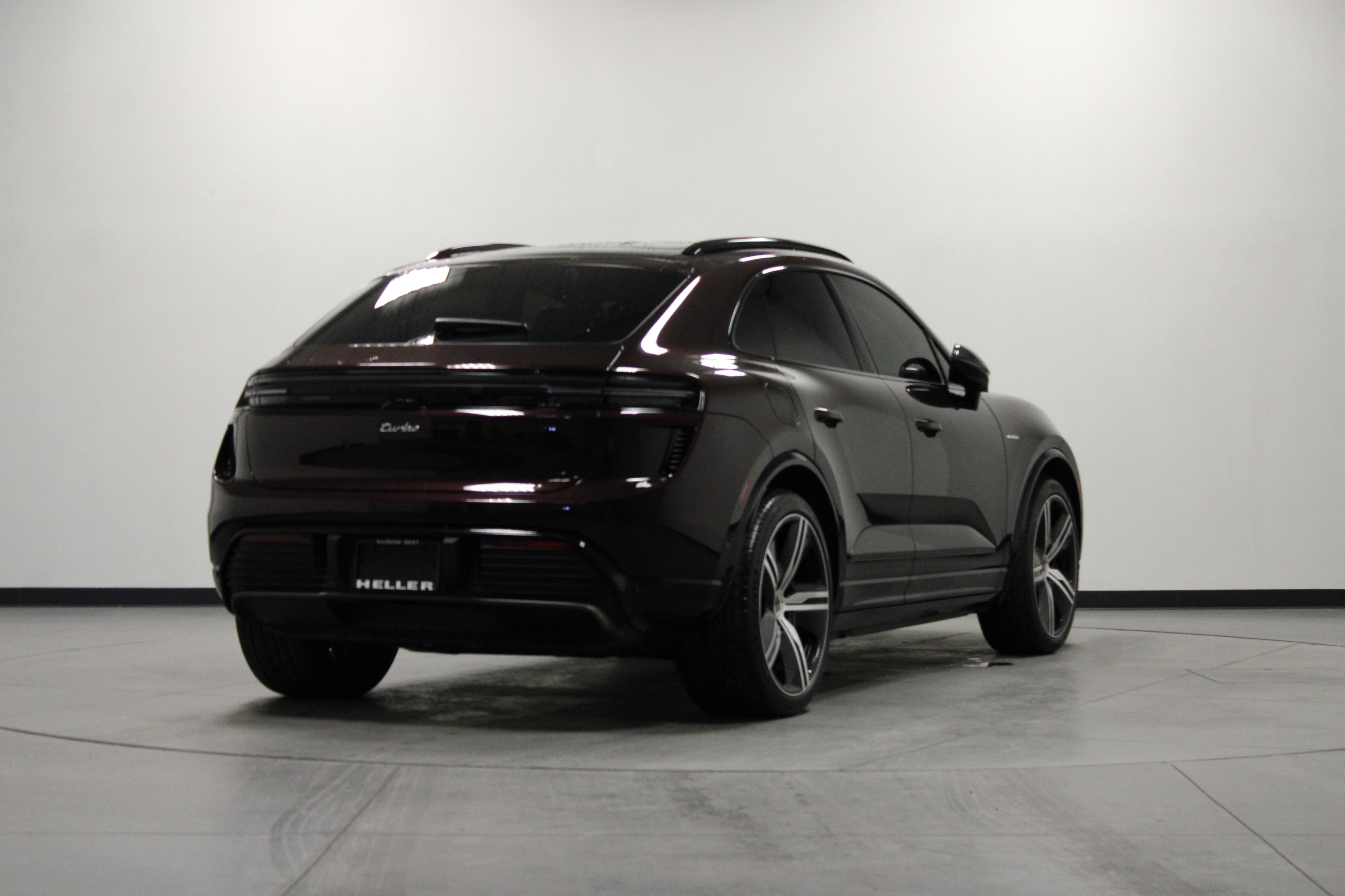 Used 2024 Porsche Macan Turbo Electric image 4