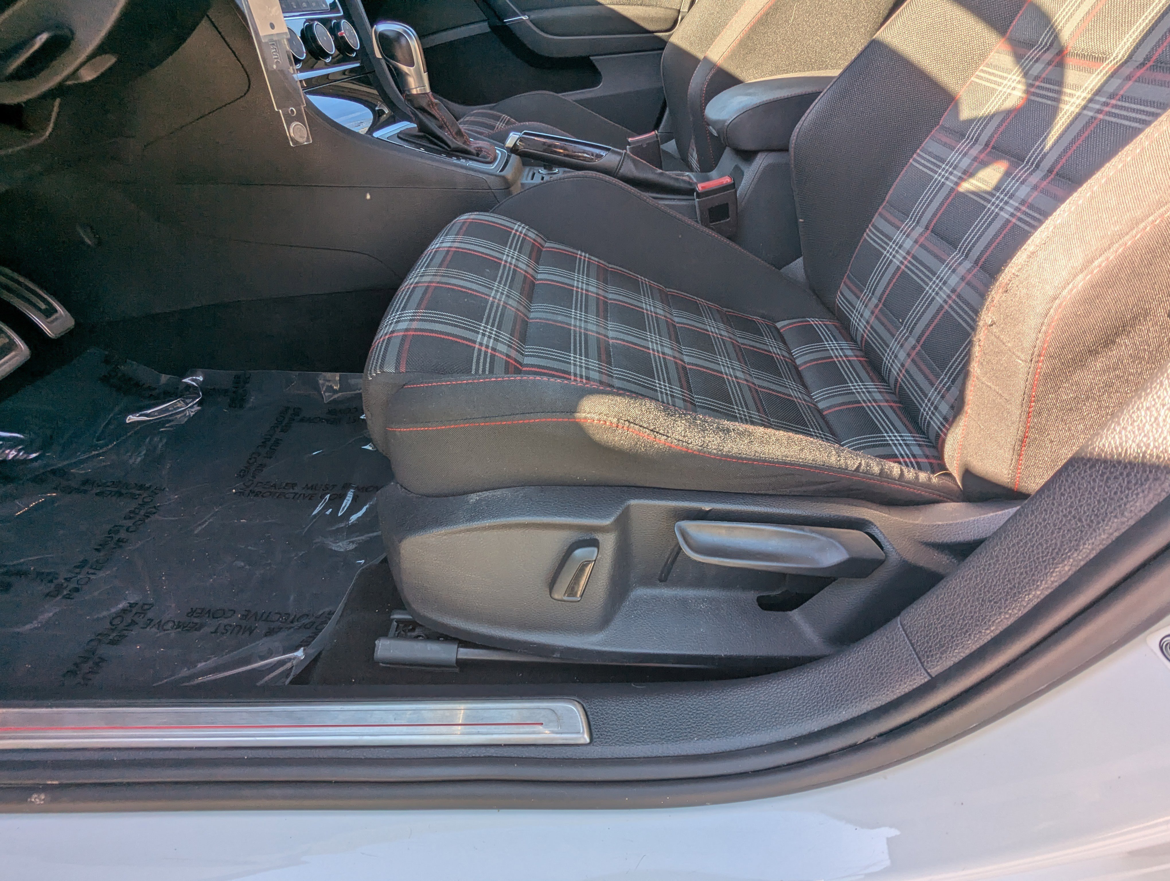 Used 2018 Volkswagen GTI S image 16