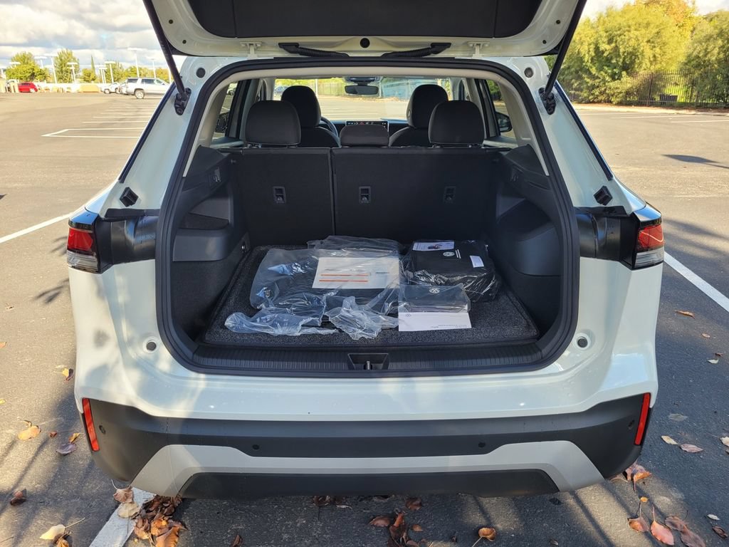 New 2026 Volkswagen Tiguan S FWD image 27