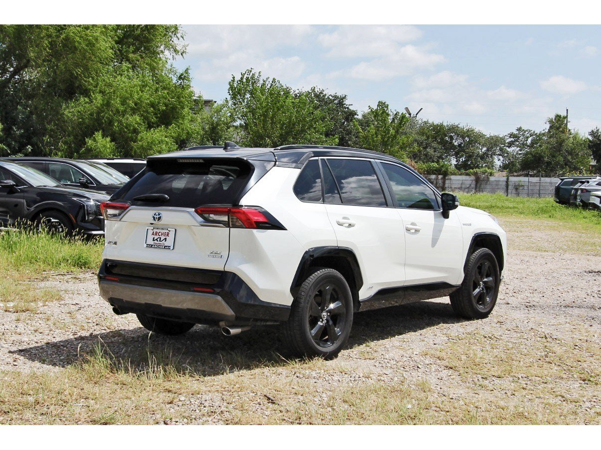 Used 2019 Toyota RAV4 XSE AWD/4WD image 3