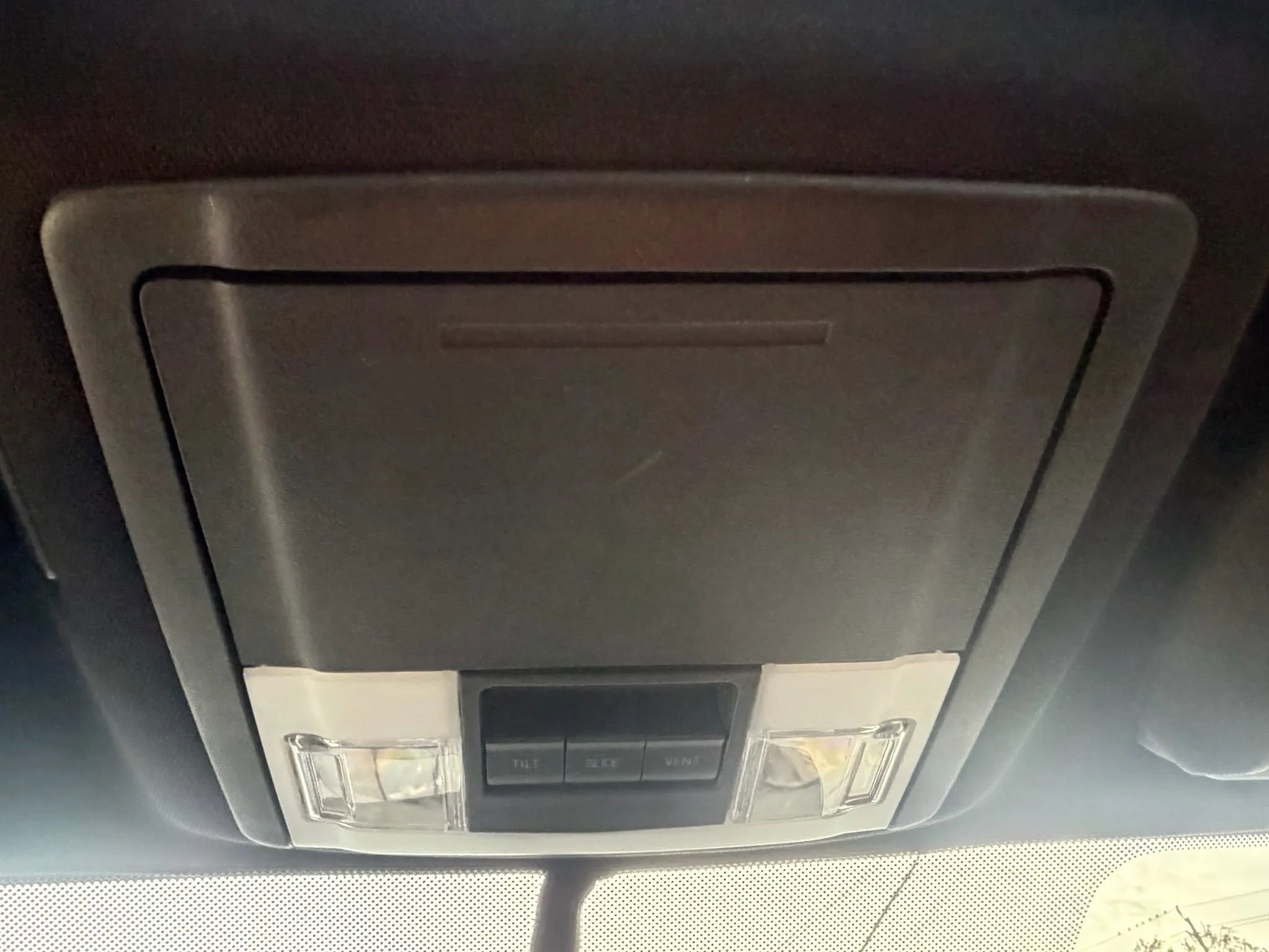 Used 2016 Lincoln Navigator Select image 30