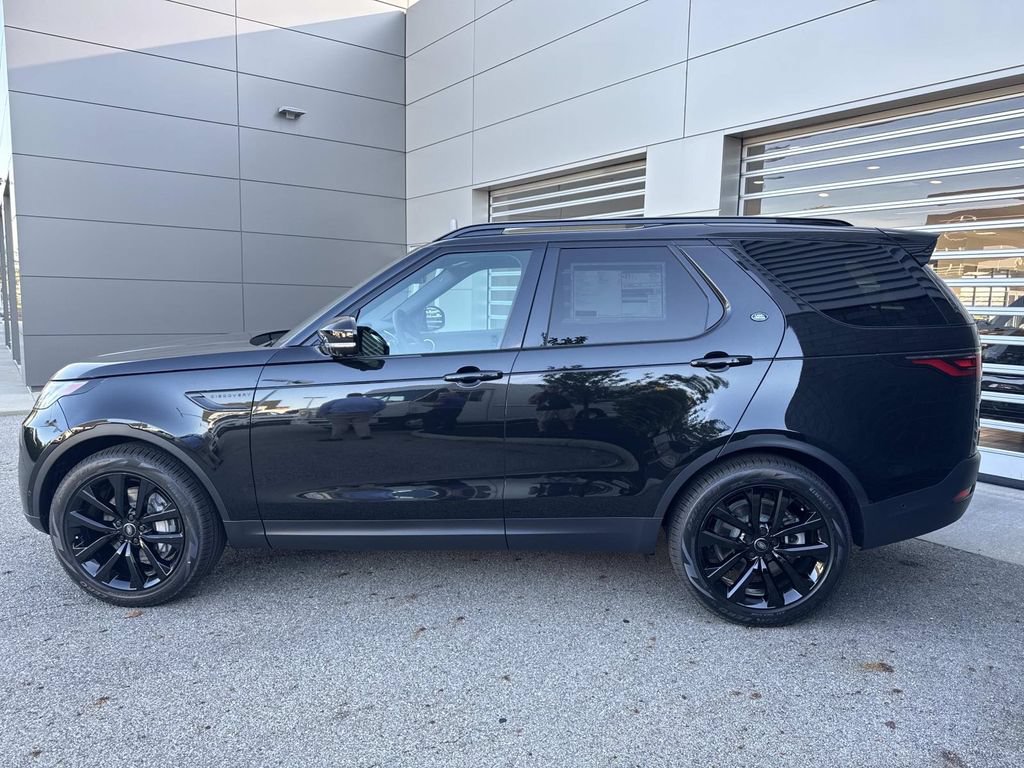 New 2026 Land Rover Discovery S AWD/4WD image 4