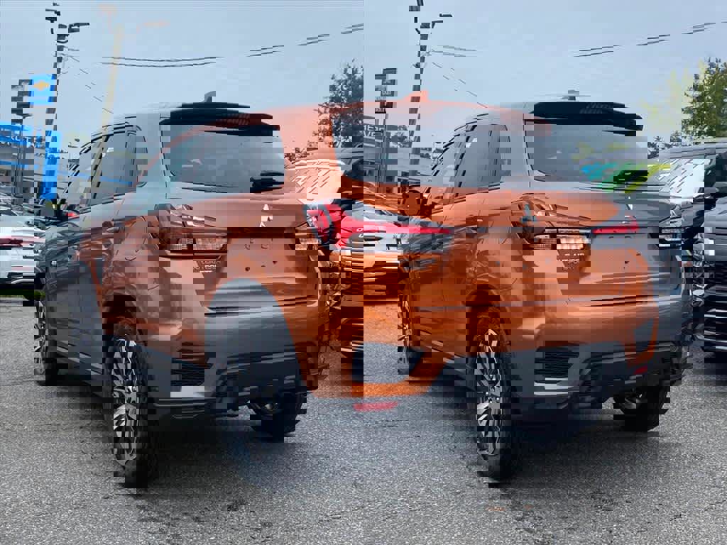 New 2025 Mitsubishi Outlander Sport ES image 3