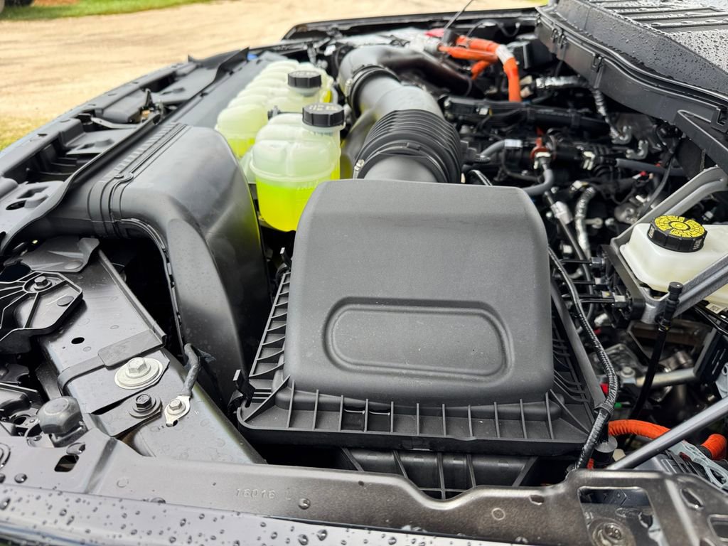 New 2025 Ford F150 Lariat w/ Equipment Group 501A Mid image 38