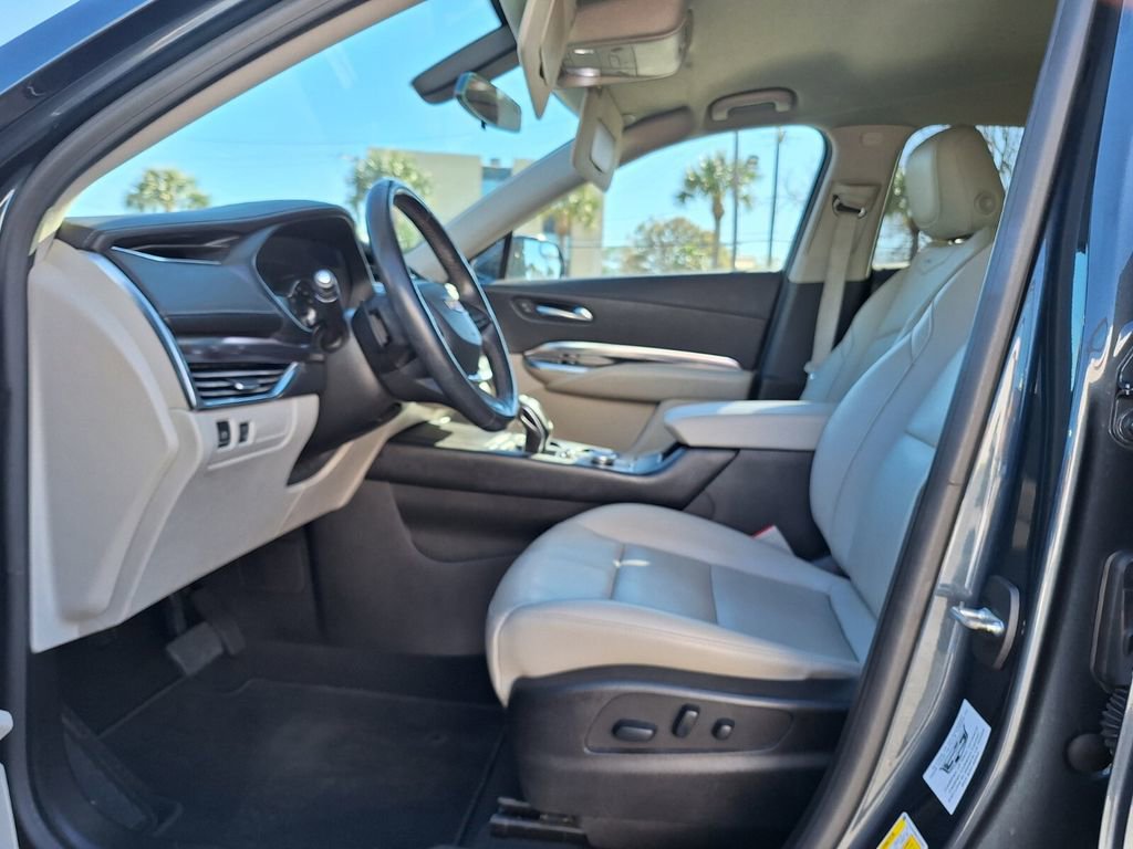 Used 2019 Cadillac XT4 Luxury image 12