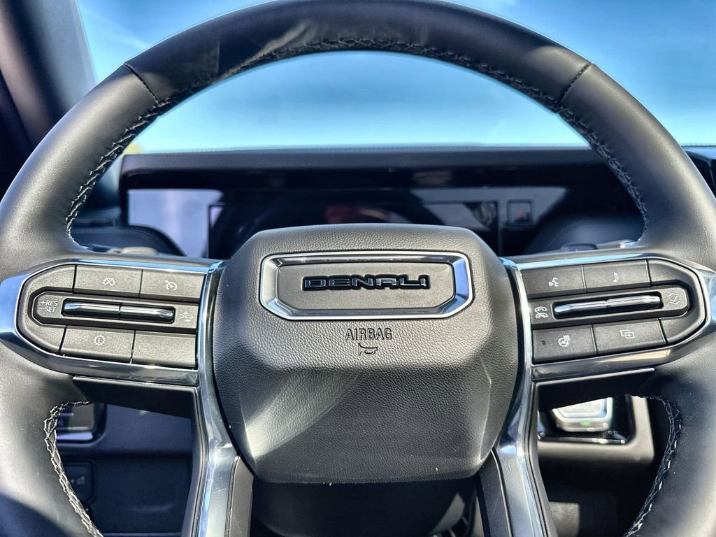 New 2026 GMC Yukon Denali w/ Sun & Power Step Package image 33