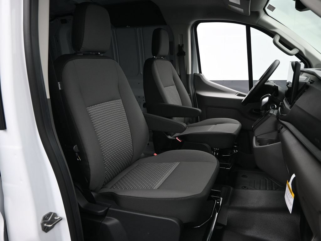 New 2026 Ford Transit 250 Low Roof RWD image 16