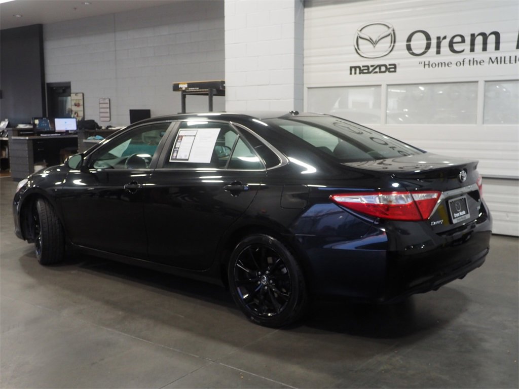 Used 2016 Toyota Camry XLE image 24