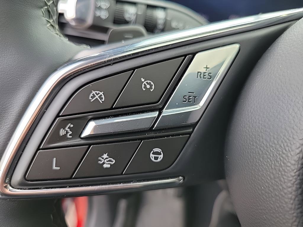 Used 2025 Buick Enclave Avenir w/ Super Cruise Package image 23