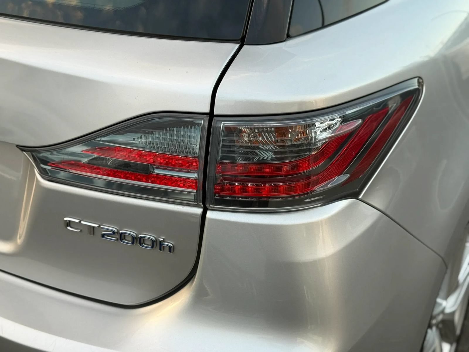 Used 2014 Lexus CT 200h FWD image 12
