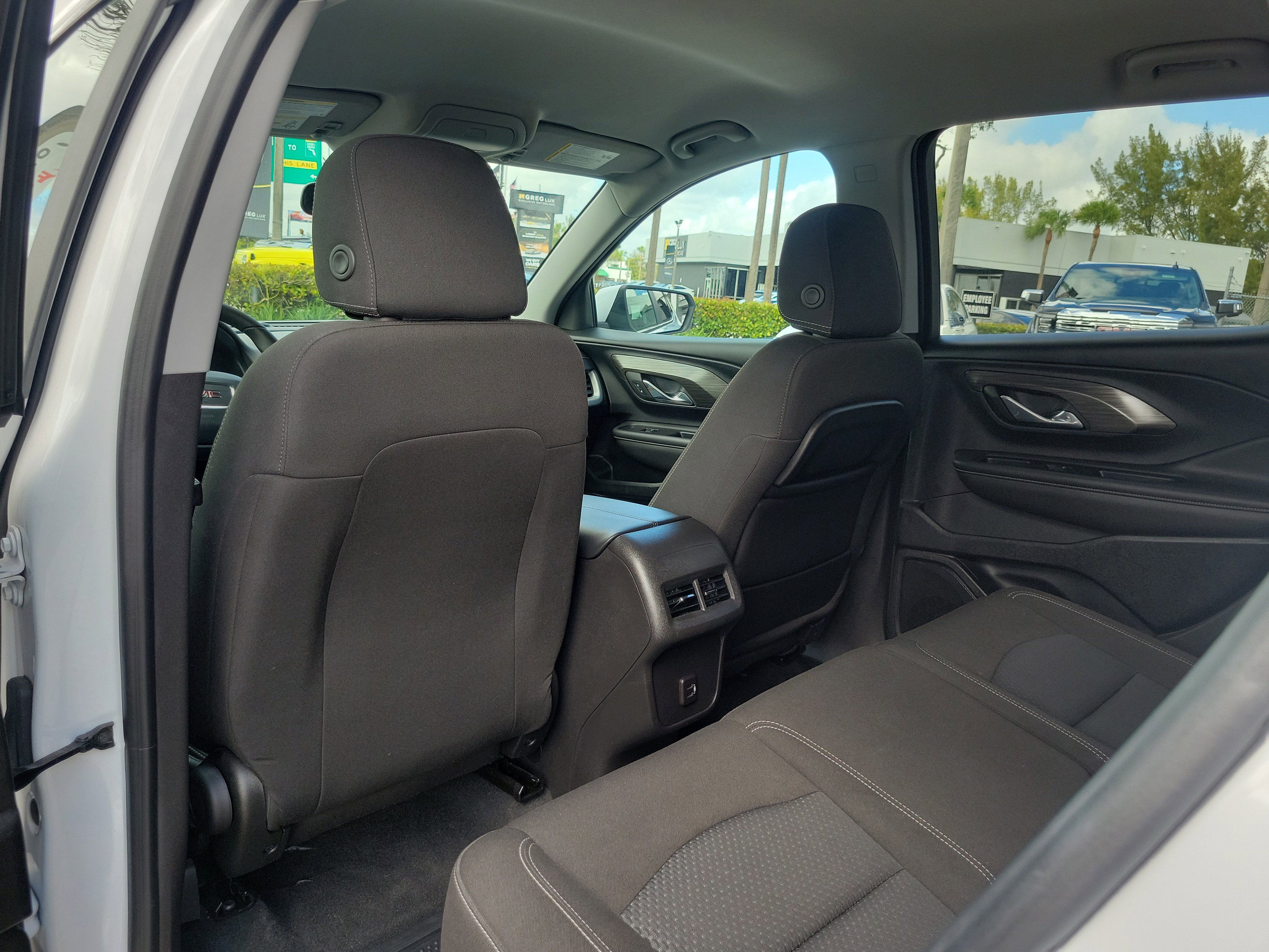 Used 2023 GMC Terrain SLE image 13