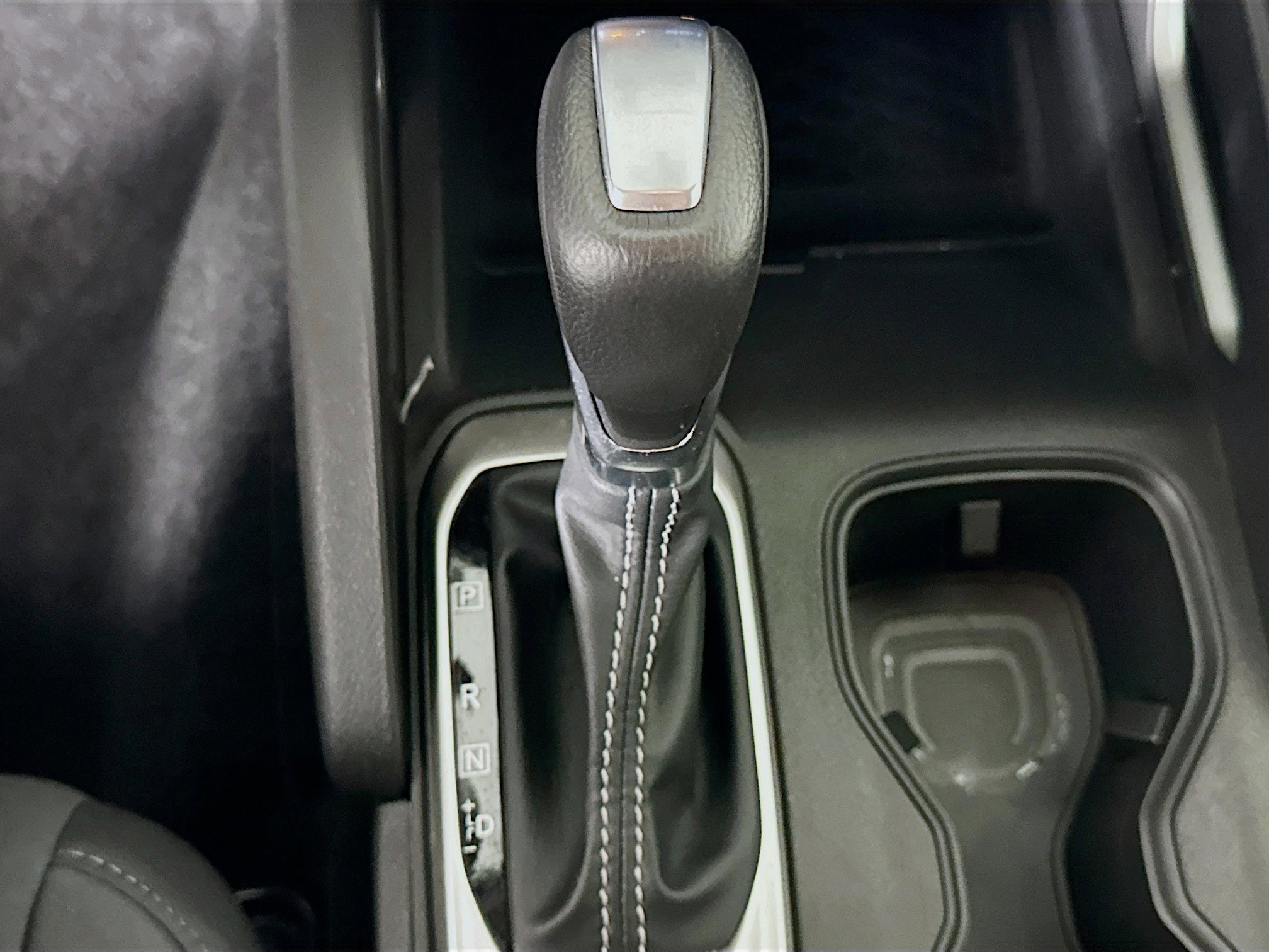 Used 2024 Nissan Frontier SV w/ SV Convenience Package image 24