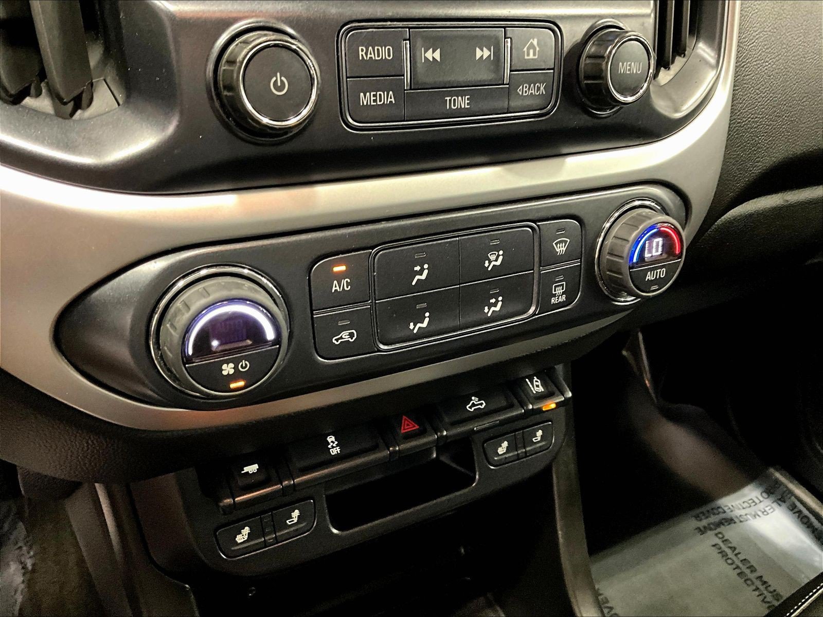 Used 2017 Chevrolet Colorado LT w/ Luxury Package, Chrome AWD/4WD image 16