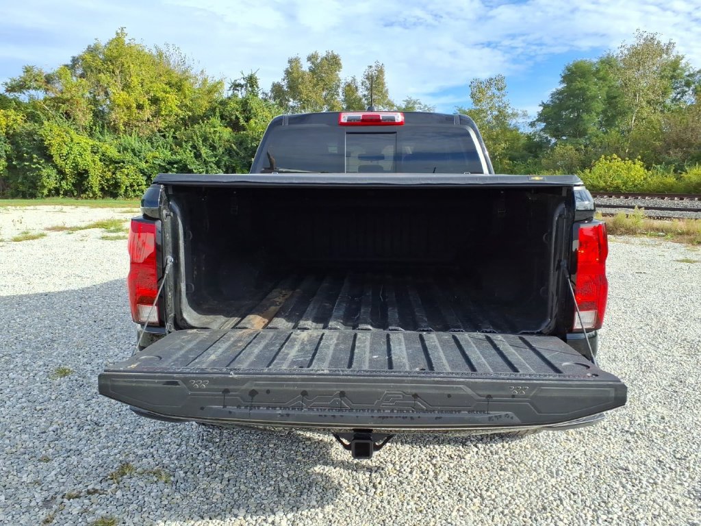 Used 2025 Chevrolet Colorado W/T w/ WT Custom Package RWD image 32