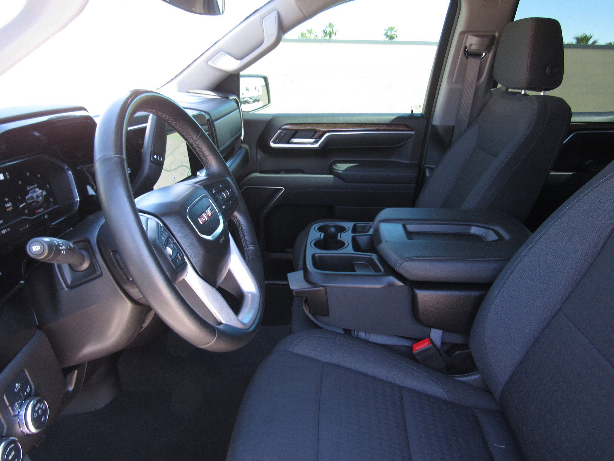 Used 2025 GMC Sierra 1500 Elevation AWD/4WD image 14