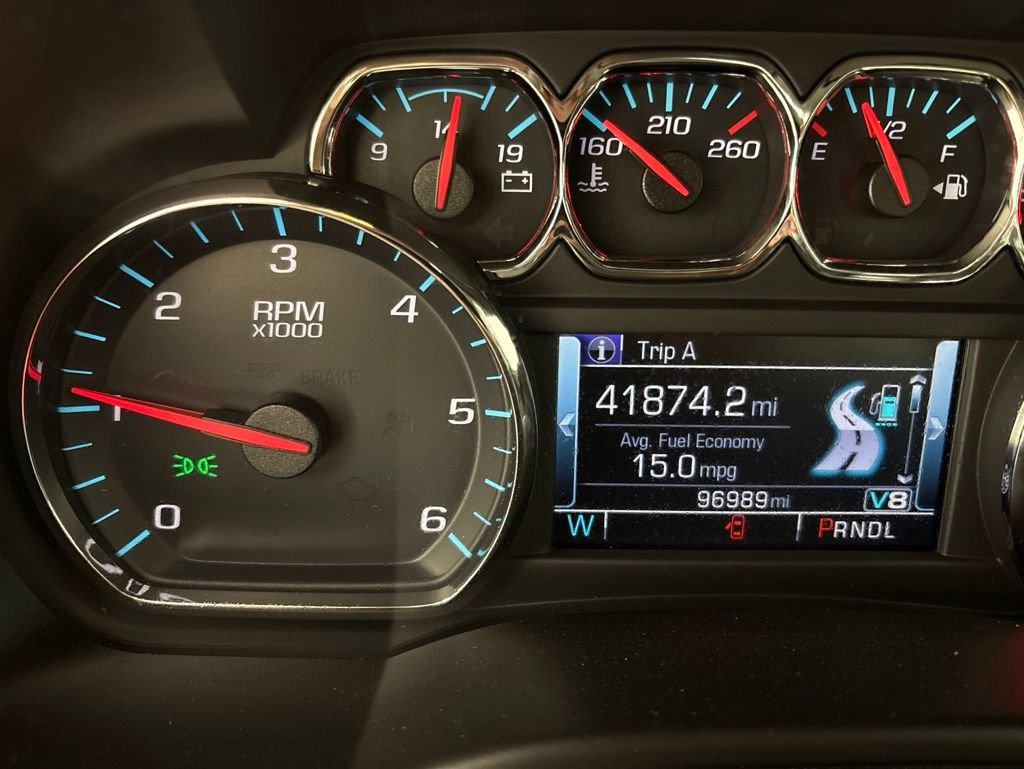 Used 2018 Chevrolet Tahoe LT w/ Luxury Package RWD image 41