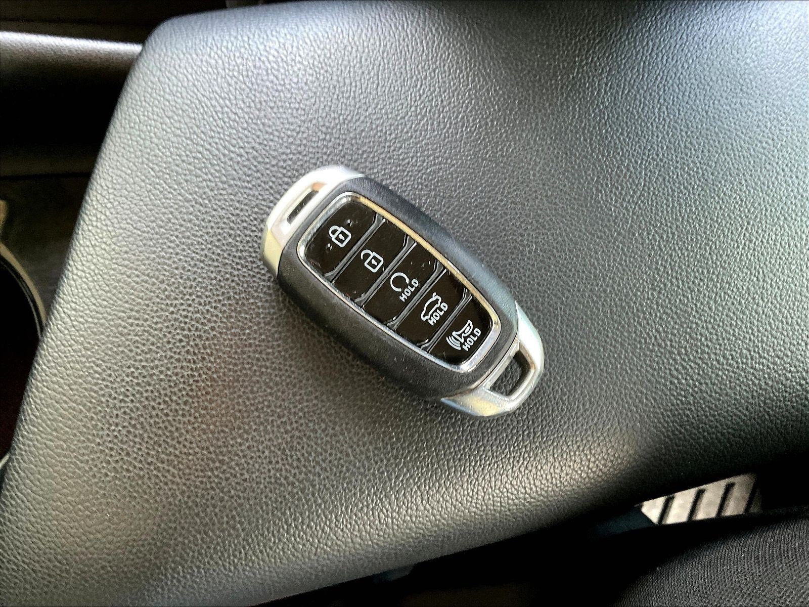 Used 2022 Hyundai Elantra SEL w/ Convenience + Premium Package FWD image 31