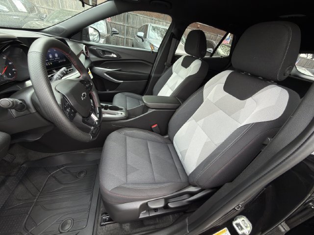 New 2026 Chevrolet Trax RS FWD image 18