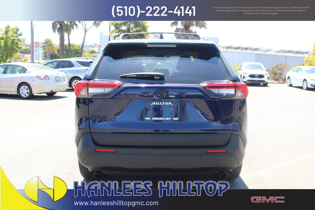 Used 2023 Toyota RAV4 XLE Premium FWD image 8