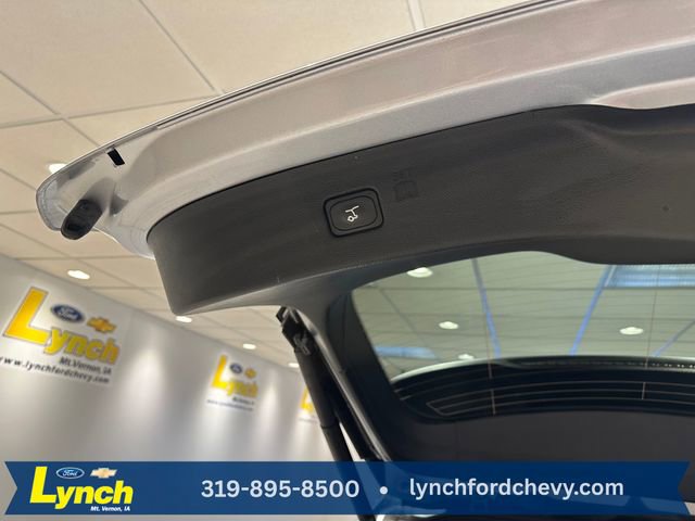 Used 2022 Ford Edge SEL w/ Convenience Package image 18