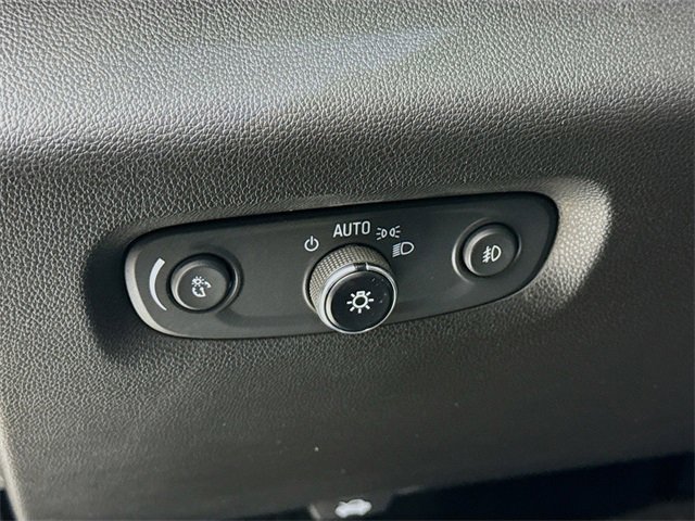 Used 2020 Chevrolet Traverse LT image 10