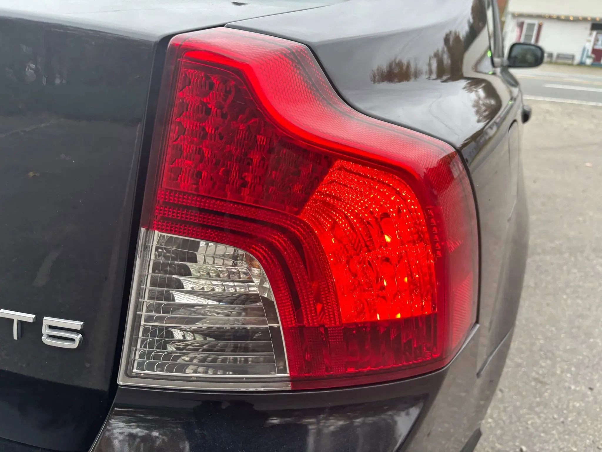 Used 2011 Volvo S40 T5 image 10