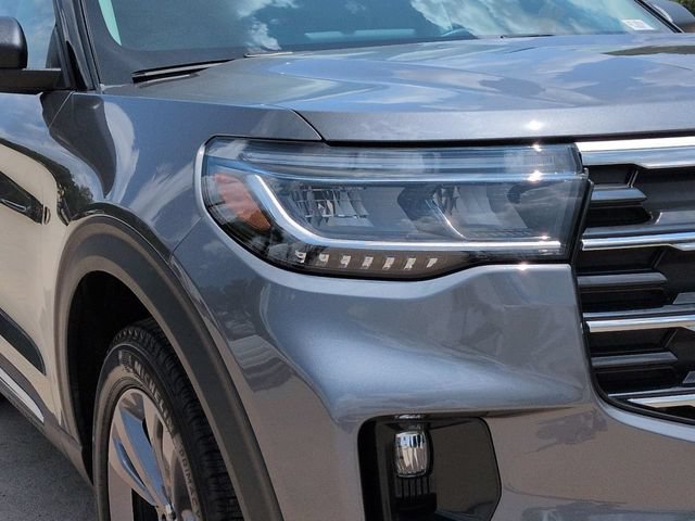 Certified 2025 Ford Explorer Active w/ Active Comfort Package AWD/4WD image 11