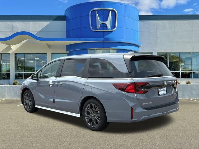 New 2026 Honda Odyssey Touring image 6