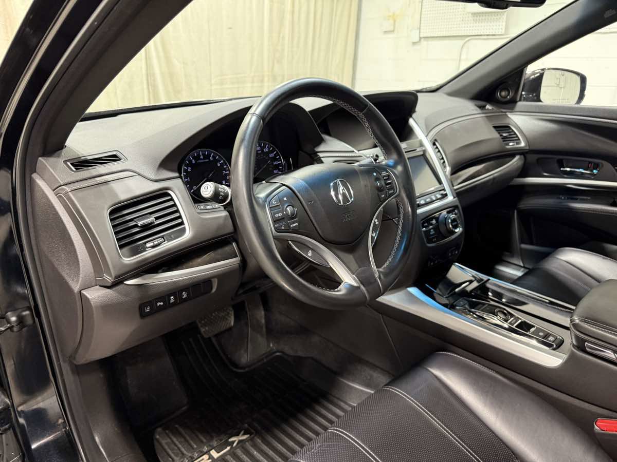 Used 2019 Acura RLX Sport Hybrid w/ Advance Pkg AWD/4WD image 10