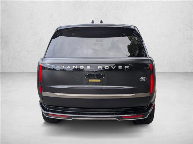 Used 2023 Land Rover Range Rover Long Wheelbase SE AWD/4WD image 6