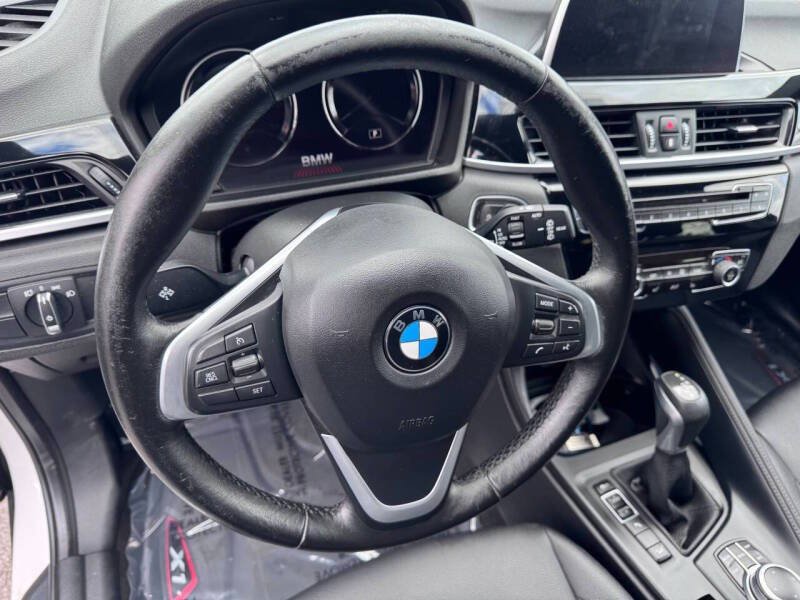 Used 2019 BMW X1 xDrive28i w/ Convenience Package AWD/4WD image 9