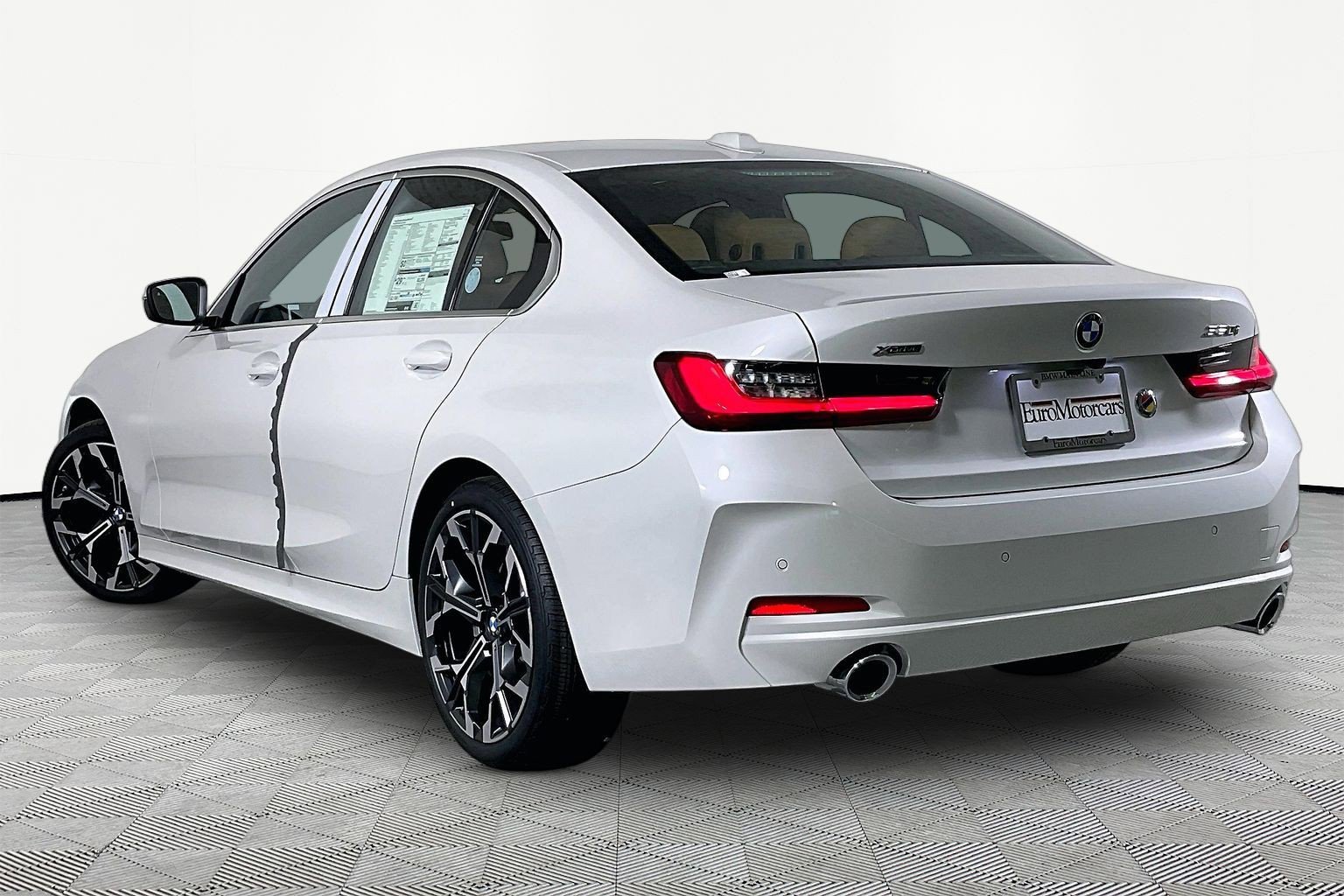 New 2026 BMW 330i xDrive Sedan AWD/4WD image 5