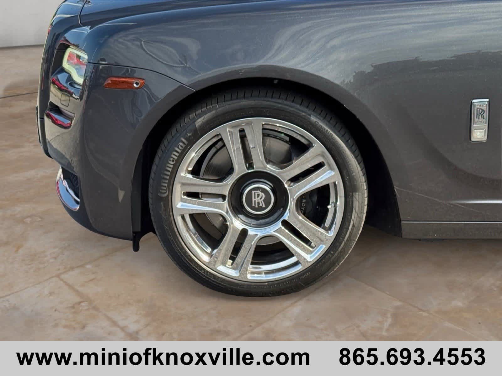 Used 2015 Rolls-Royce Ghost RWD image 9