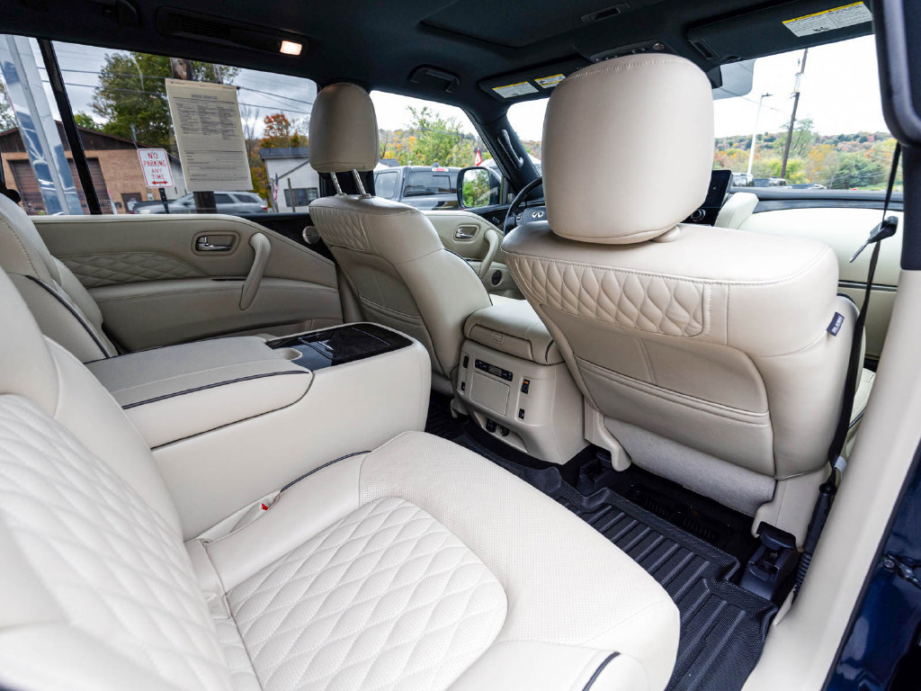 Used 2024 INFINITI QX80 Sensory AWD/4WD image 32