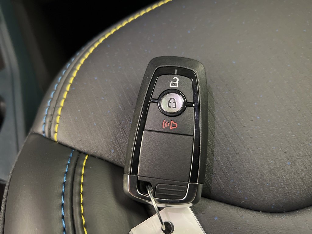 New 2025 Ford Maverick Lobo image 35