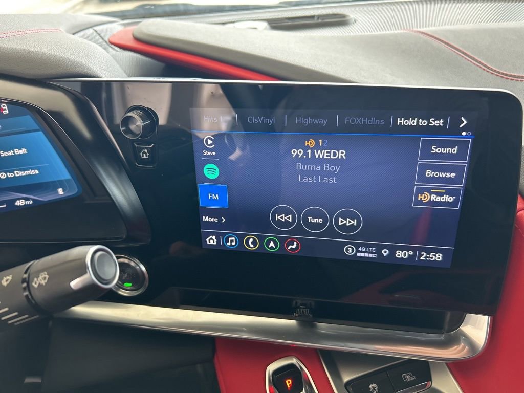 Used 2021 Chevrolet Corvette Stingray Preferred Cpe w/ Chrome Exterior Badge Package image 7