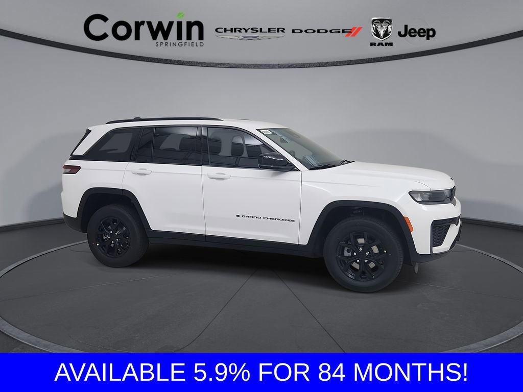 New 2026 Jeep Grand Cherokee Laredo image 1