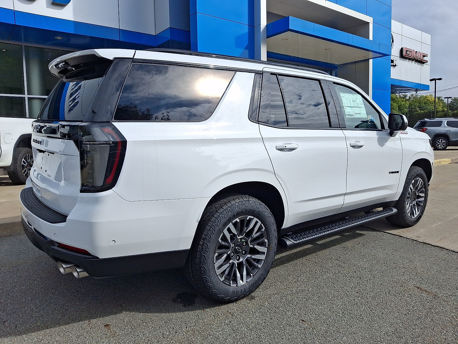 New 2026 Chevrolet Tahoe Z71 w/ Z71 Off-Road Package AWD/4WD image 6