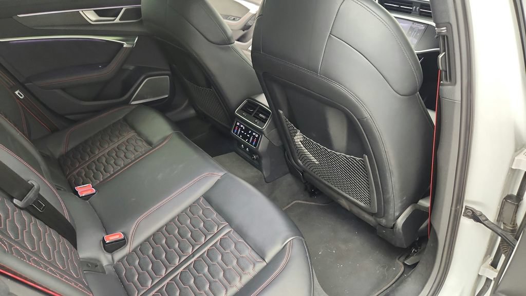Used 2022 Audi RS 6 AWD/4WD image 33
