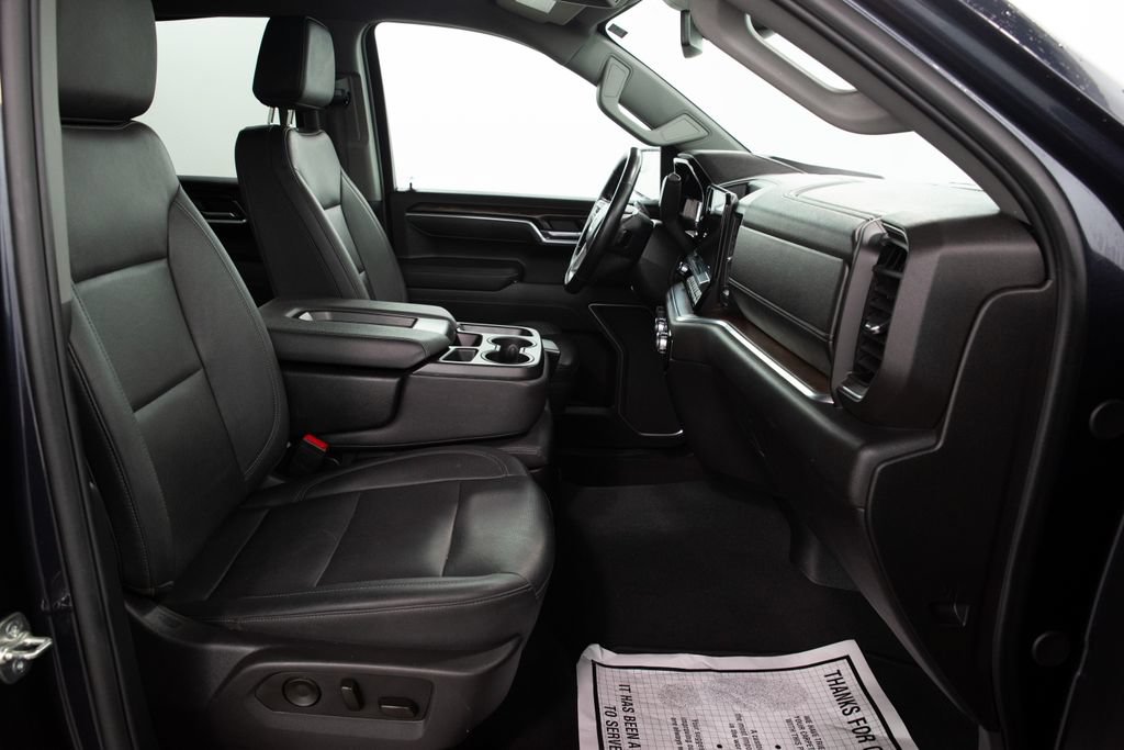 Used 2025 GMC Sierra 1500 SLT RWD image 14